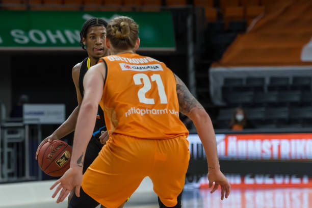 更要在纪律 更要在纪律