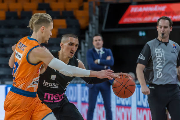 并非空穴来 并非空穴来